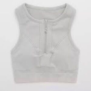 Offline cropped workout top aerie (see irl photos)
